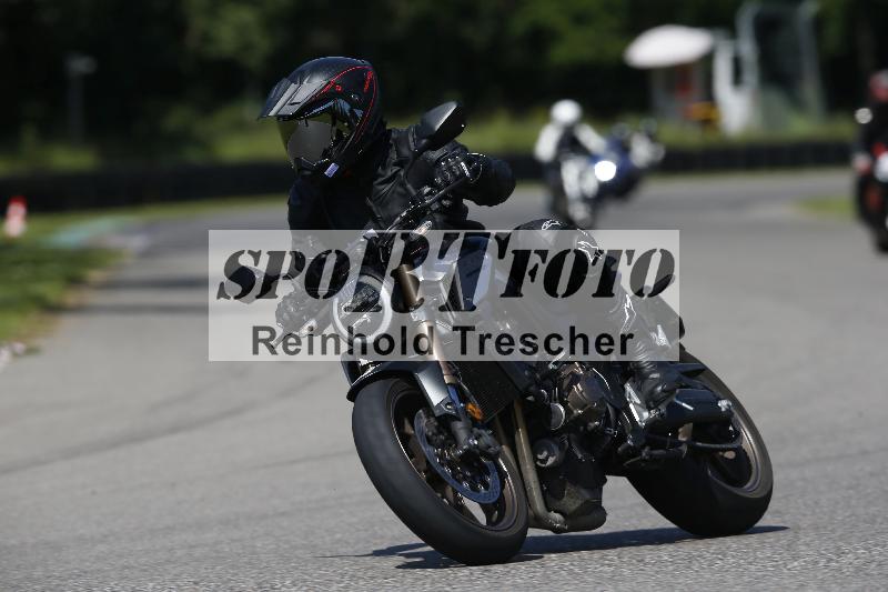 /Archiv-2024/29 12.06.2024 MOTO.CH Track Day ADR/Gruppe blau/60